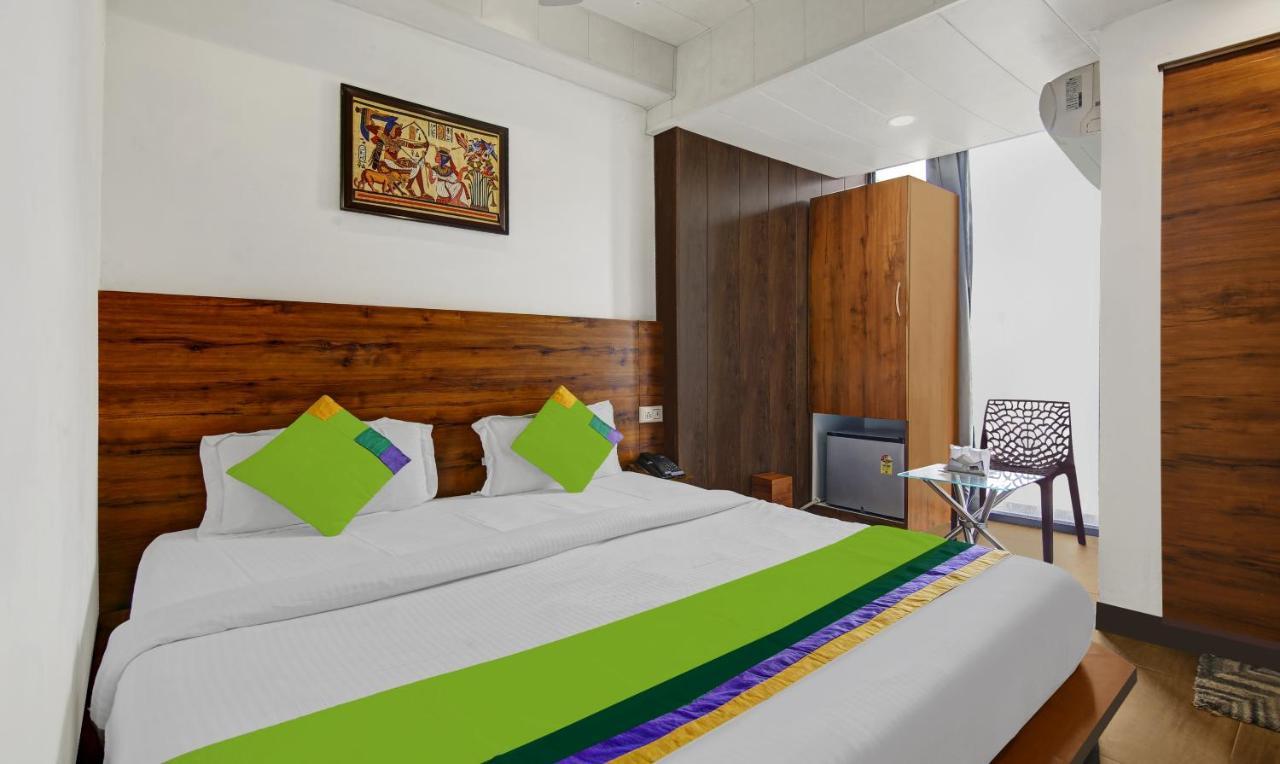 Hotel Treebo Prime Elight New Delhi