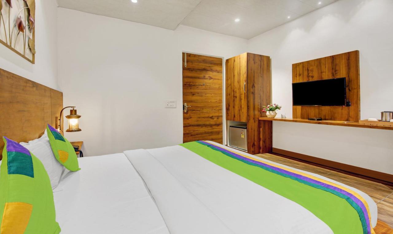 Treebo Prime Elight 3* New Delhi